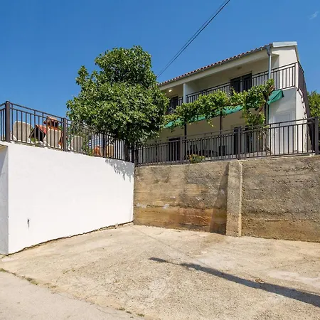 1 Bedroom Lovely In * Vlašići