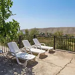 1 Bedroom Lovely In アパート Vlašići