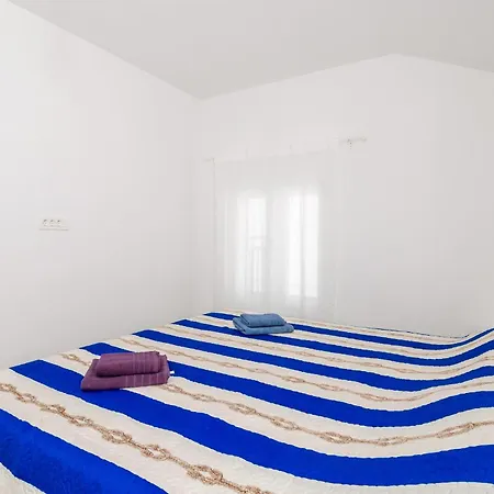 Cozy In With House Sea View